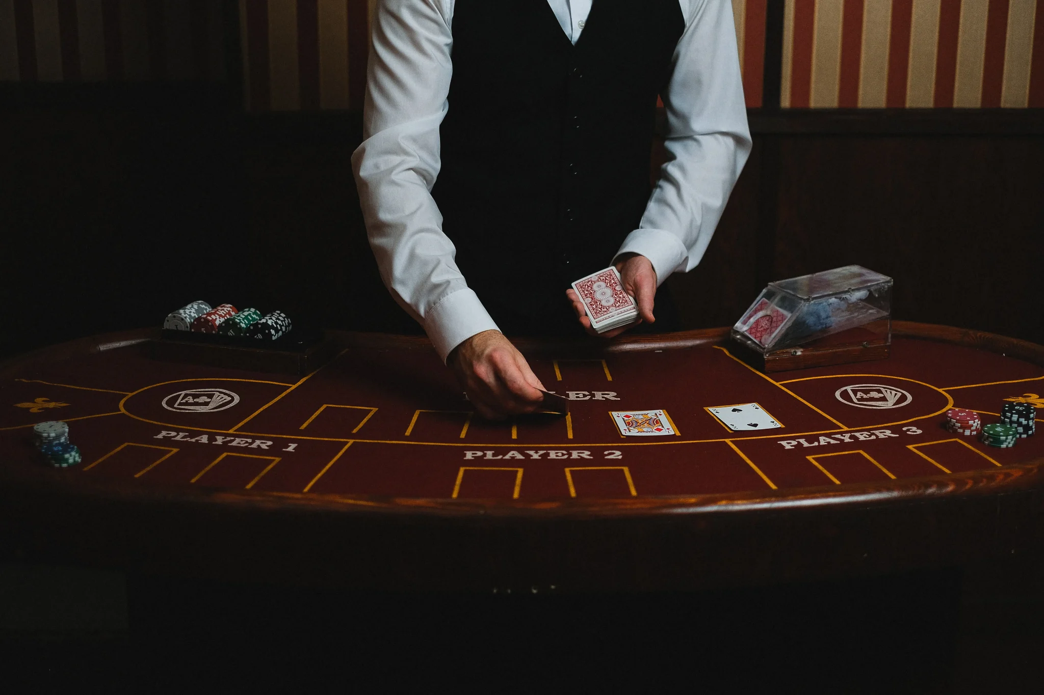Jugar y Competir en Mesas de Blackjack